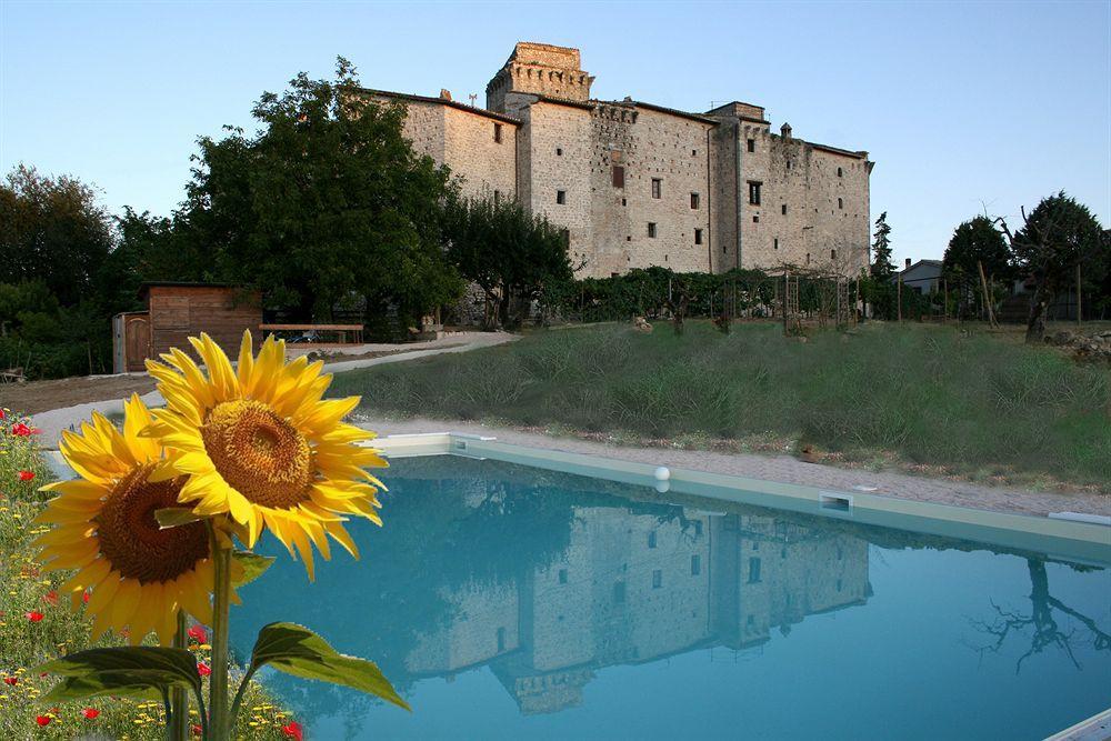 ホテルCastello Di Barattano Marcellano エクステリア 写真